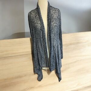 Elegant Gray Patterned Women's Sweater